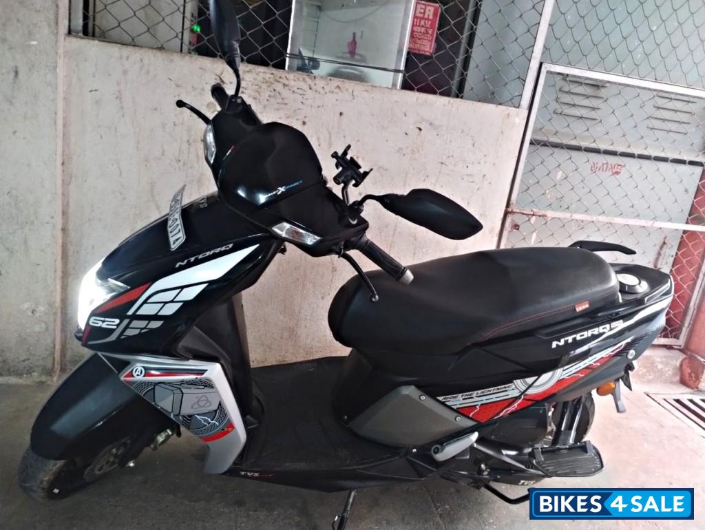 Dual Colour TVS NTORQ Super Squad Edition