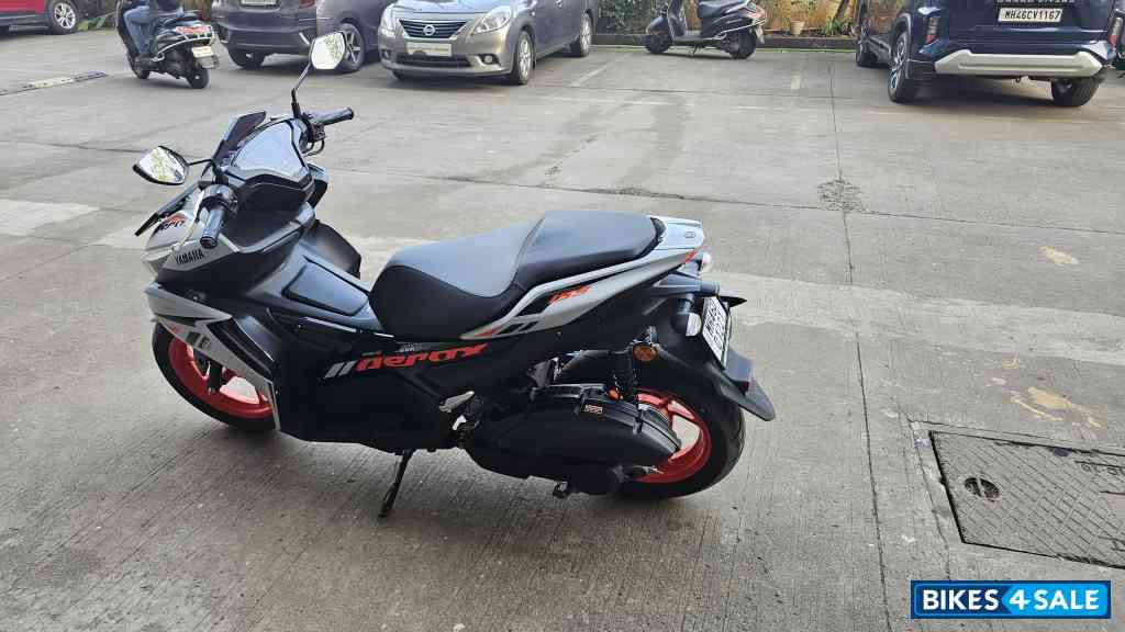 Matt Grey Orange Yamaha Aerox 155 Version S 2025
