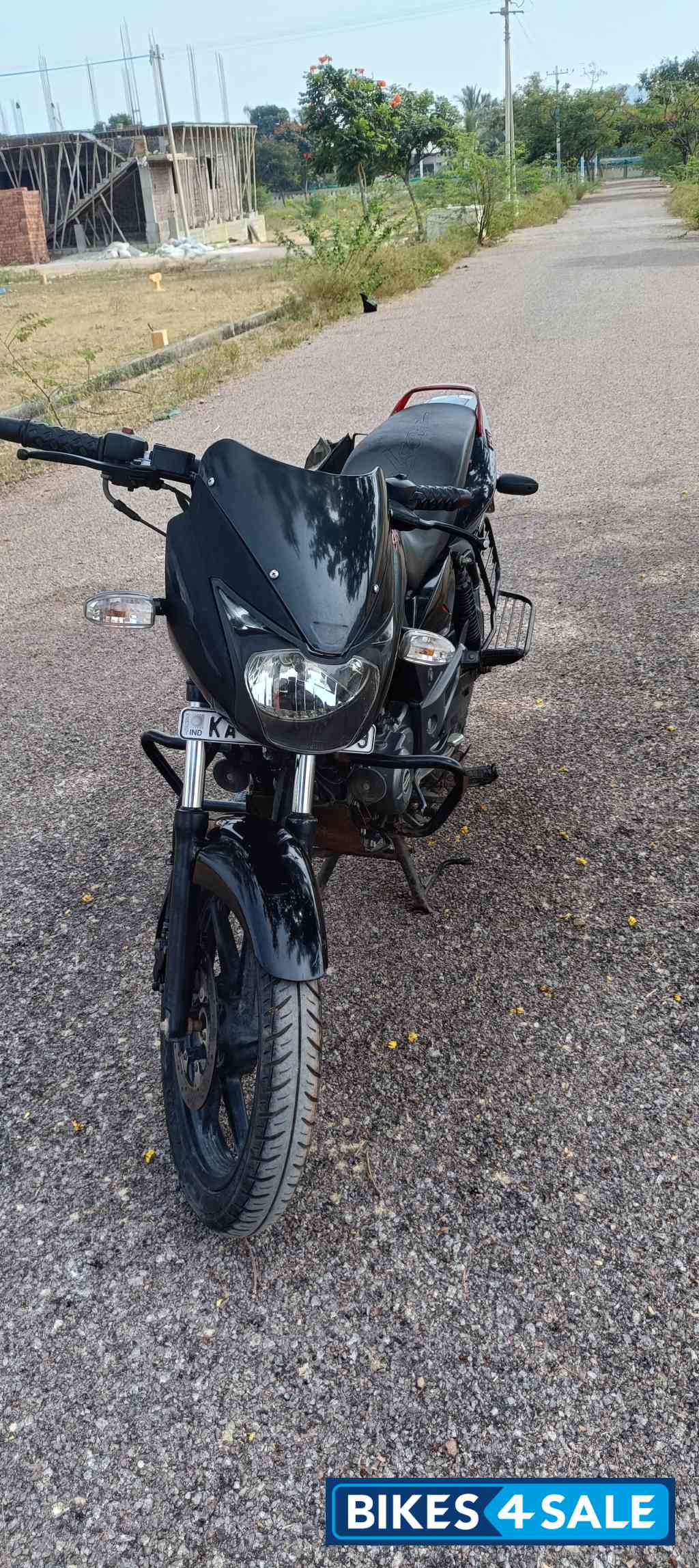 Block & Red Bajaj Pulsar 150 Neon BS6