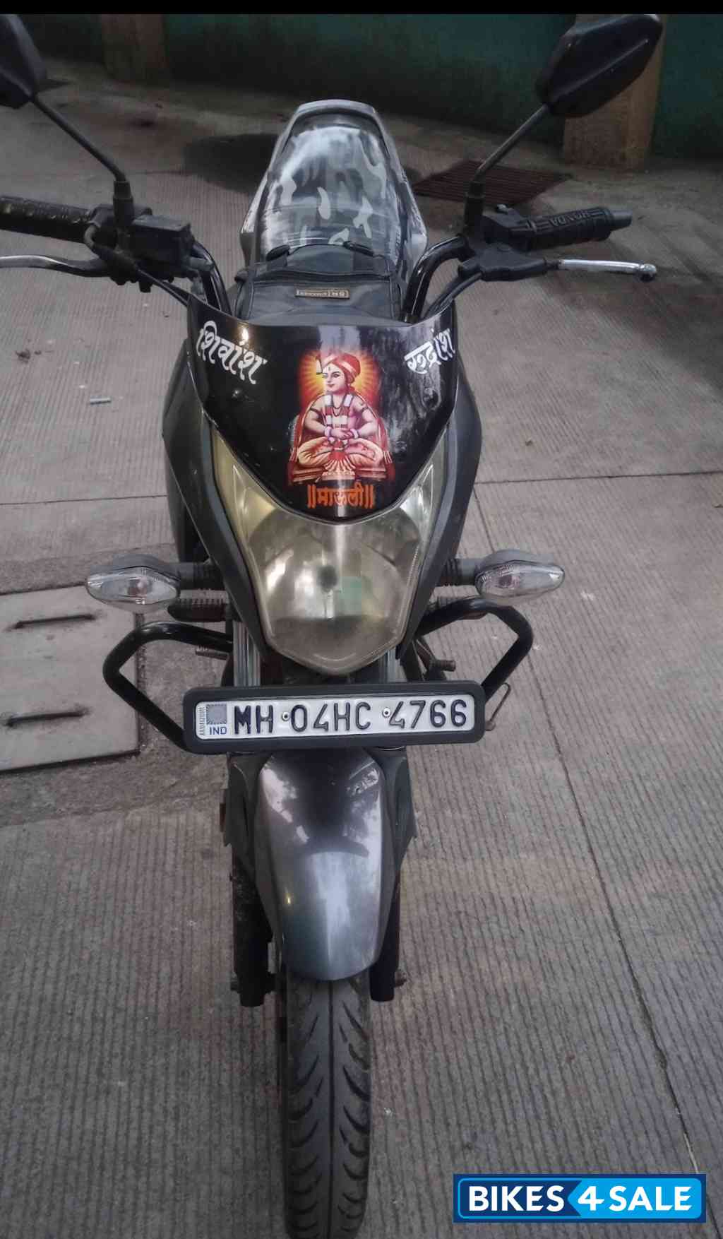 Gray Honda CB Unicorn 160