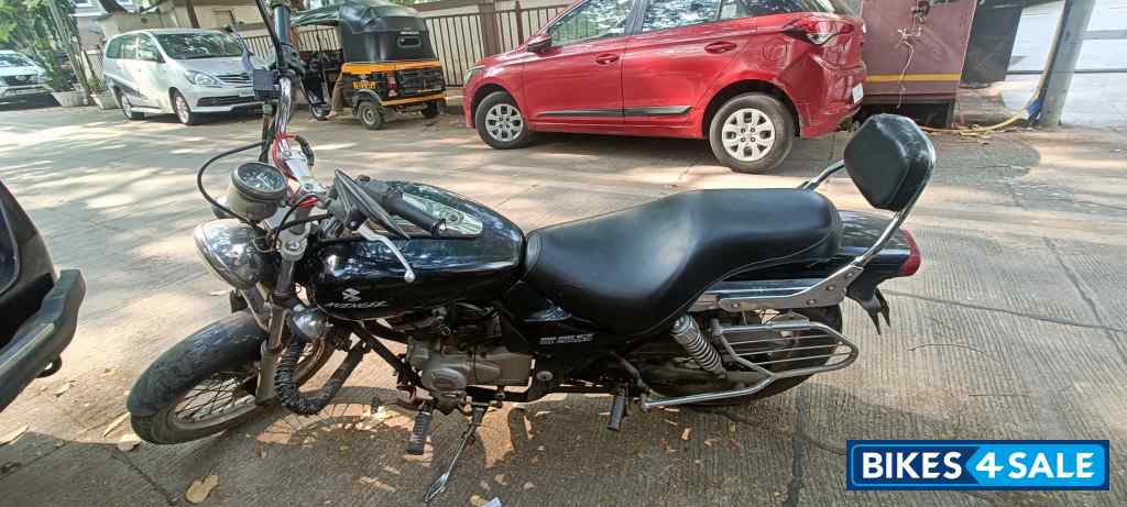 Bajaj Avenger 220 DTS-i