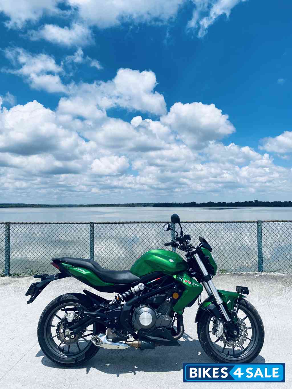 Benelli Green Benelli TNT 300