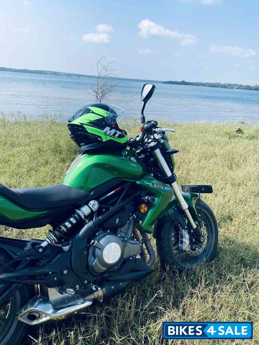 Benelli Green Benelli TNT 300