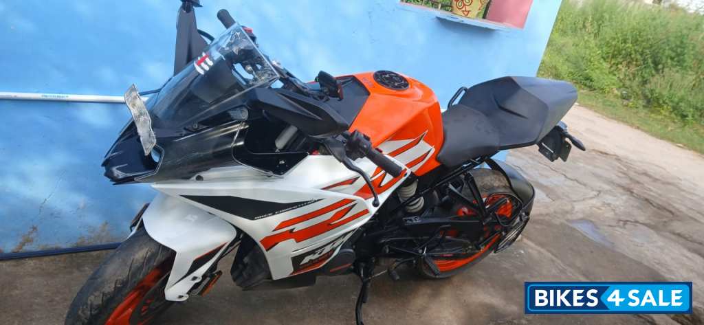 Orange KTM RC 125 2020
