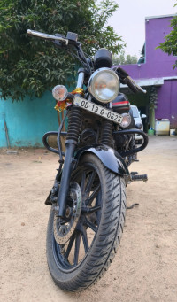Bajaj Avenger Street 220