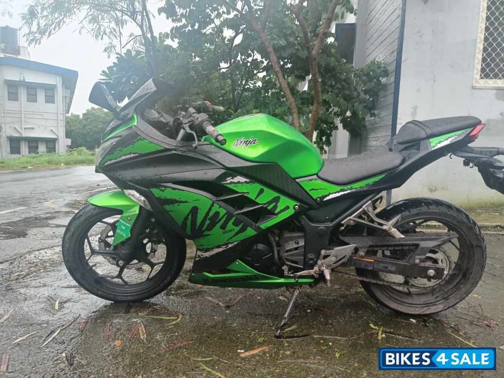 Kawasaki Ninja 300R