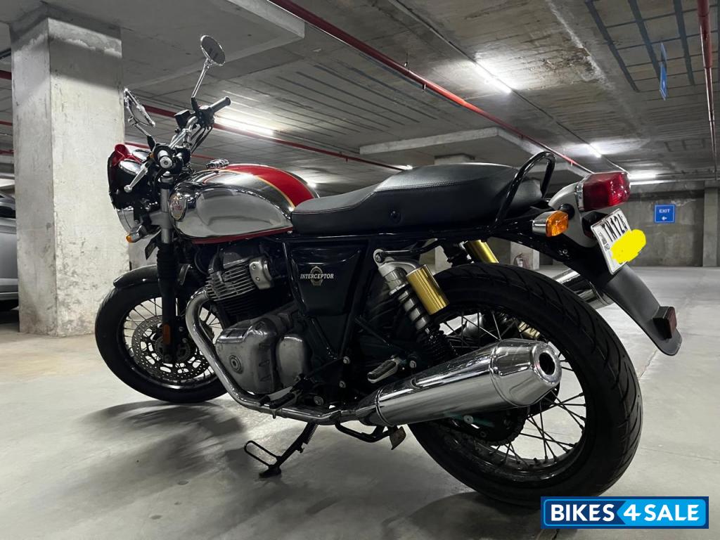 Chrome Royal Enfield 2023 Interceptor 650