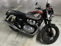 Chrome Royal Enfield 2023 Interceptor 650