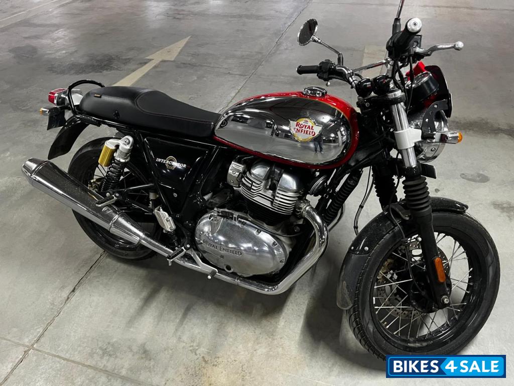 Chrome Royal Enfield 2023 Interceptor 650