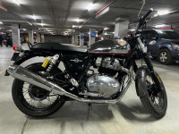 Chrome Royal Enfield 2023 Interceptor 650