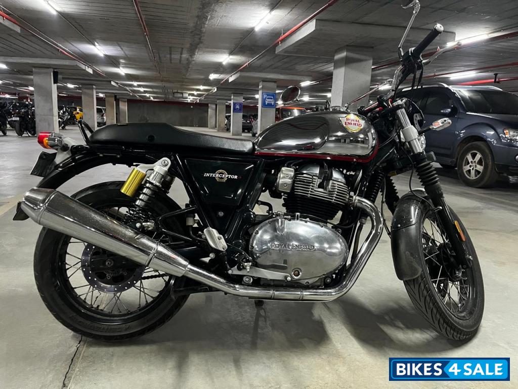 Chrome Royal Enfield 2023 Interceptor 650