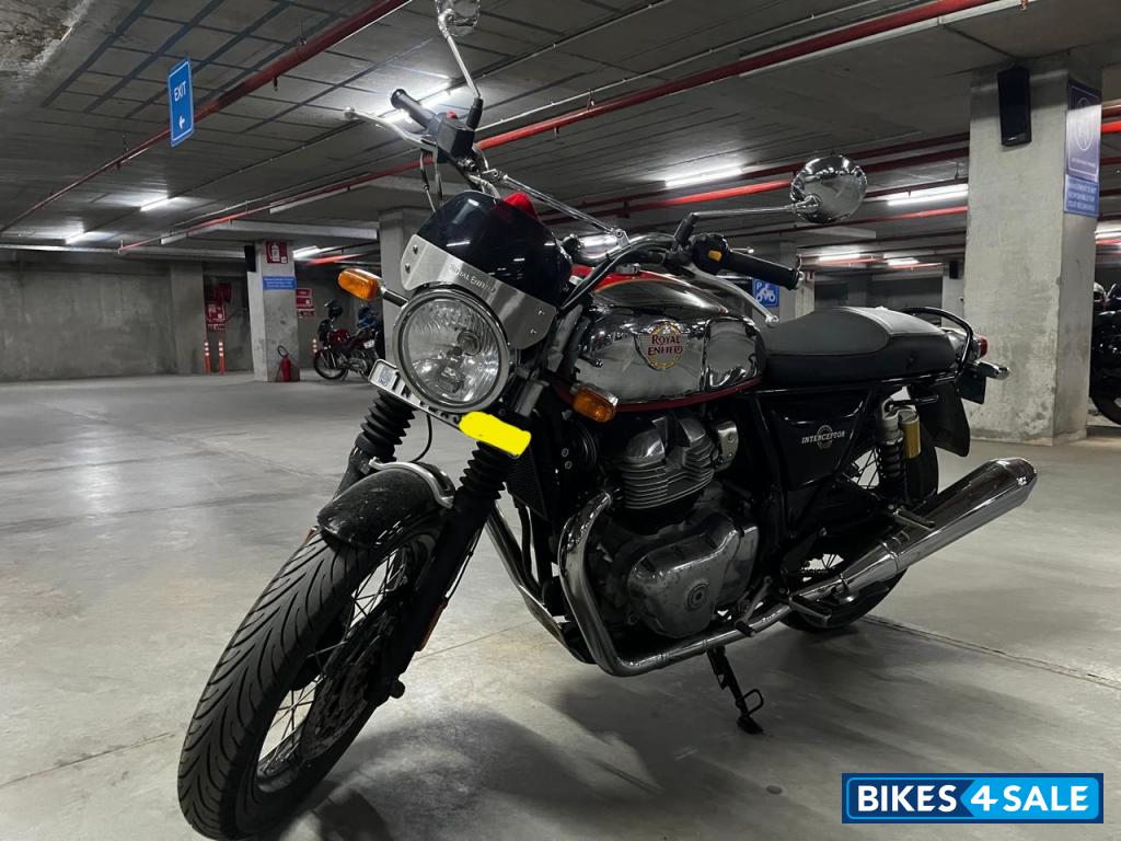 Chrome Royal Enfield 2023 Interceptor 650