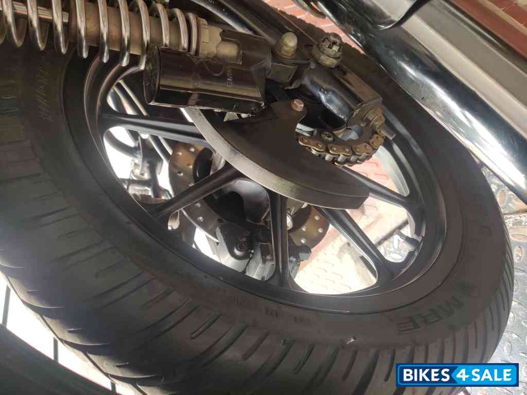 Black Royal Enfield Thunderbird TwinSpark 350