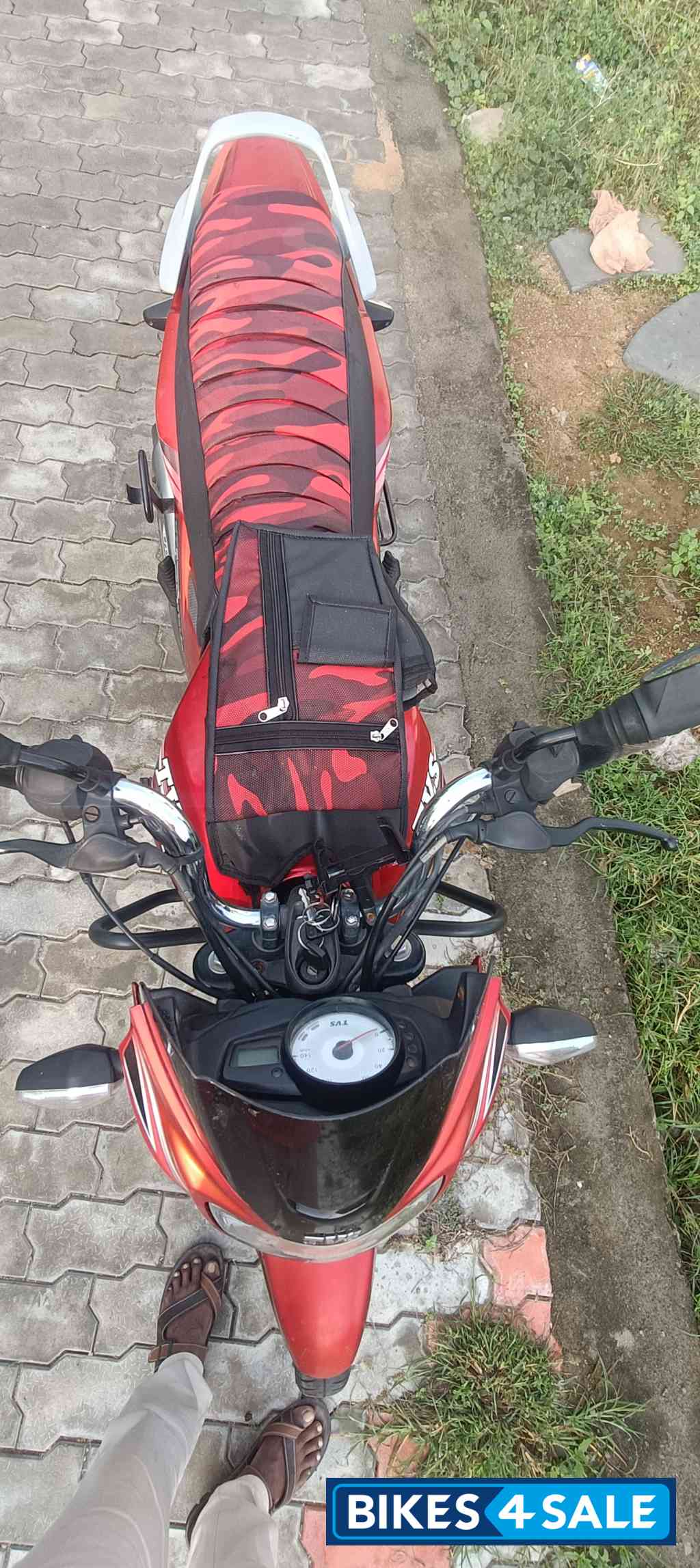 Red TVS Star City Plus