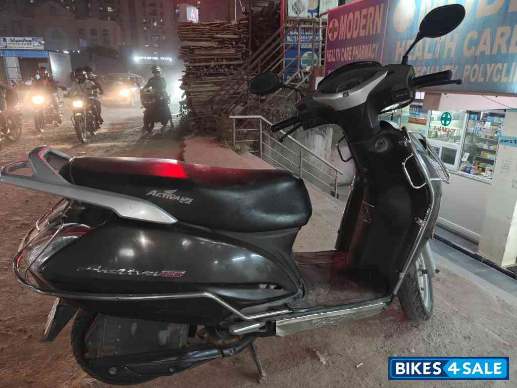 Crust Metallic Honda Activa 125