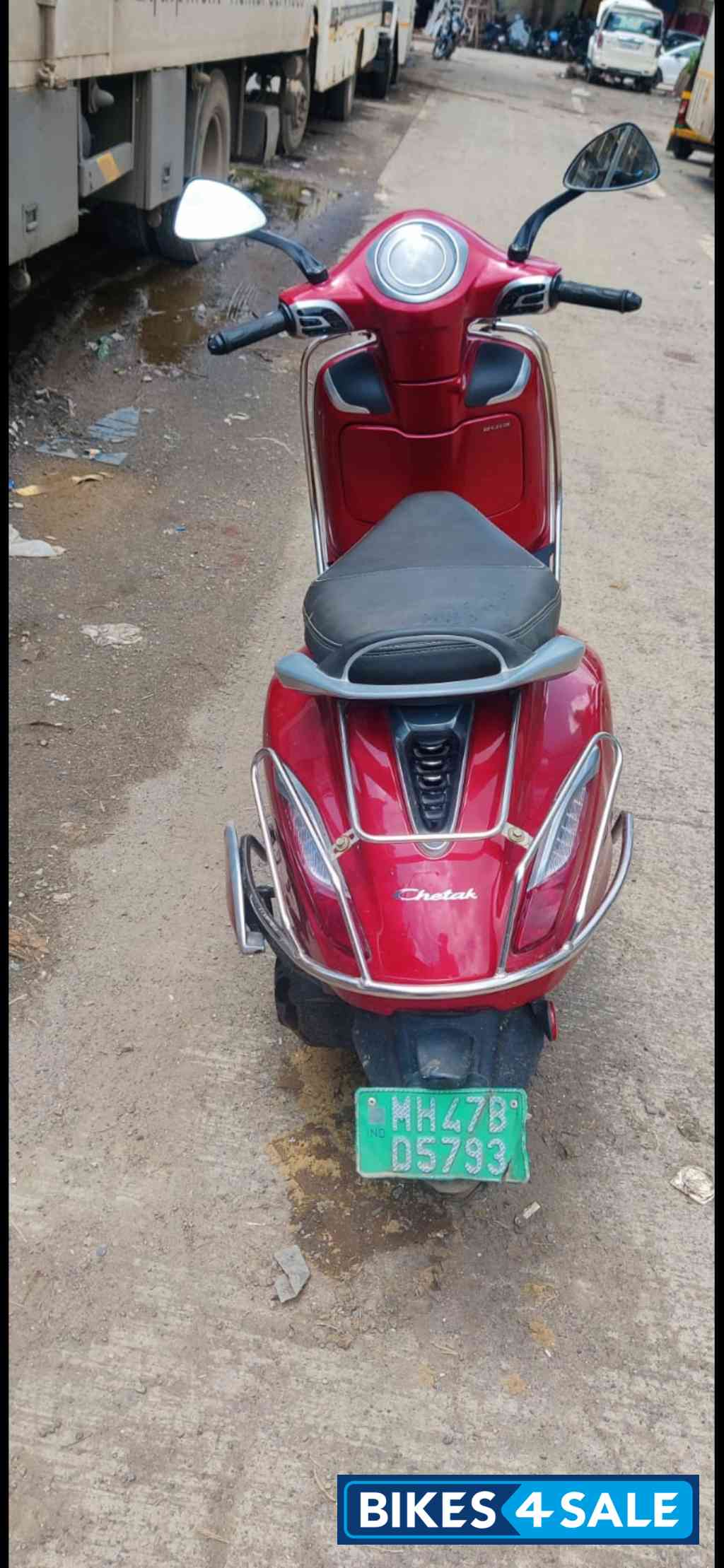Bajaj Chetak Premium