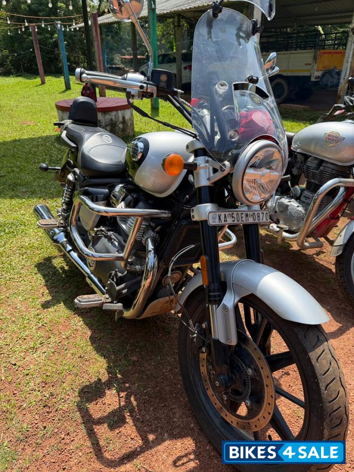 Interstellar Grey Royal Enfield Super Meteor 650