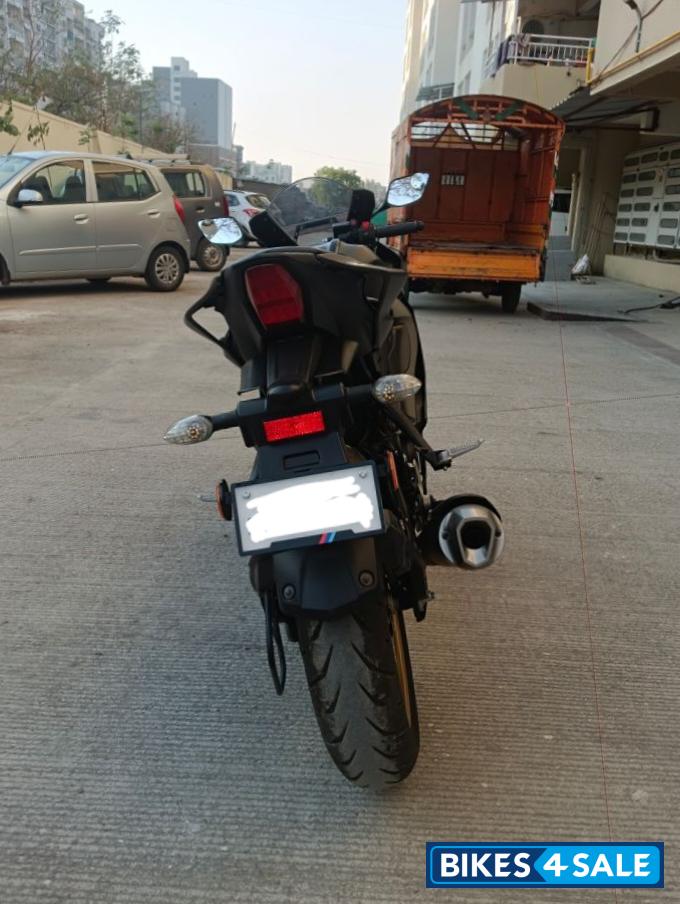 Dark Knight Yamaha R15 V4