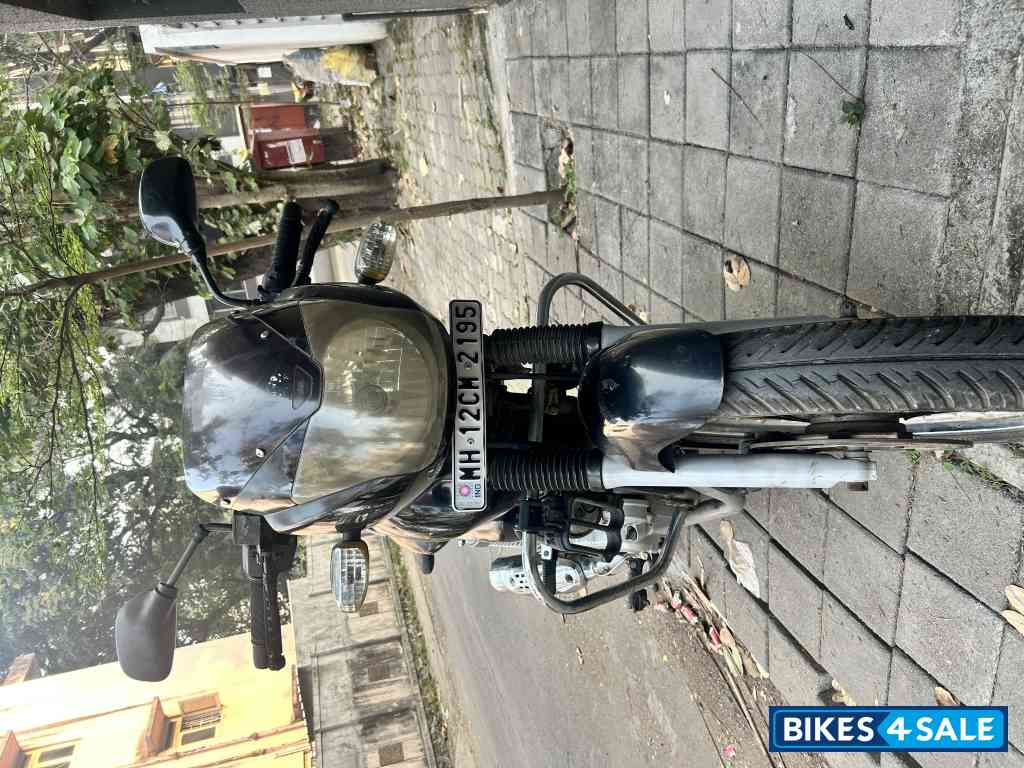 Ebony Black Bajaj Pulsar 150 DTSi