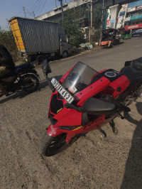 Metallic Red Yamaha R15 V4
