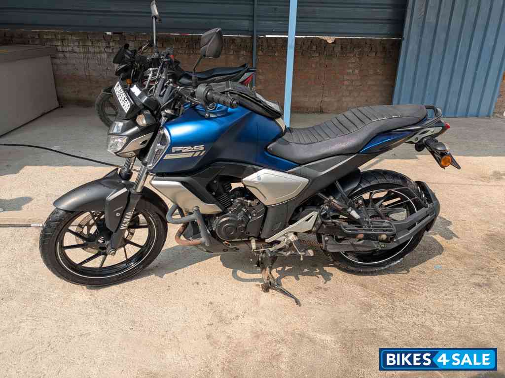 Dark Matte Blue Yamaha FZ-S FI V3 BS6
