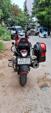 Bajaj V15