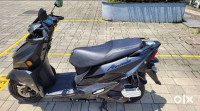 Black Suzuki Avenis 125 Ride Connect Edition
