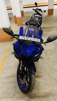 Yamaha R15 V4