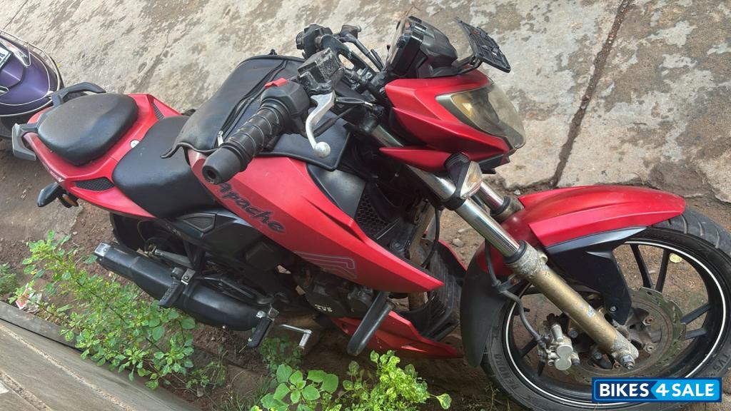 TVS Apache RTR 200 4V