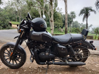 Yezdi Roadster Dark 2023 Model