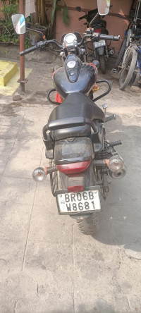 Matte Black Bajaj Avenger Street 220