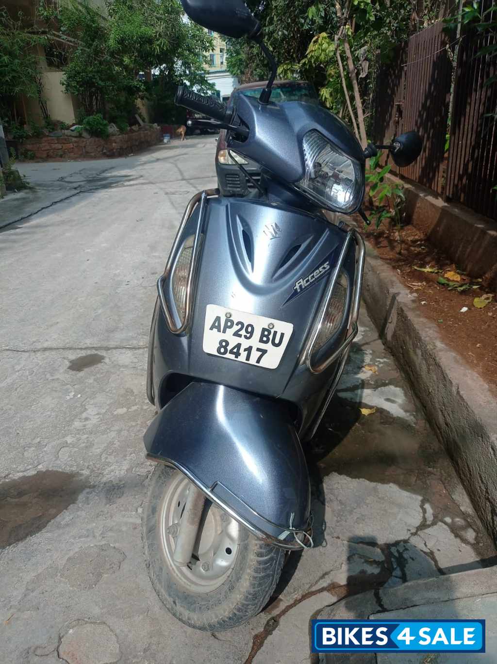 Gray Suzuki Access 125