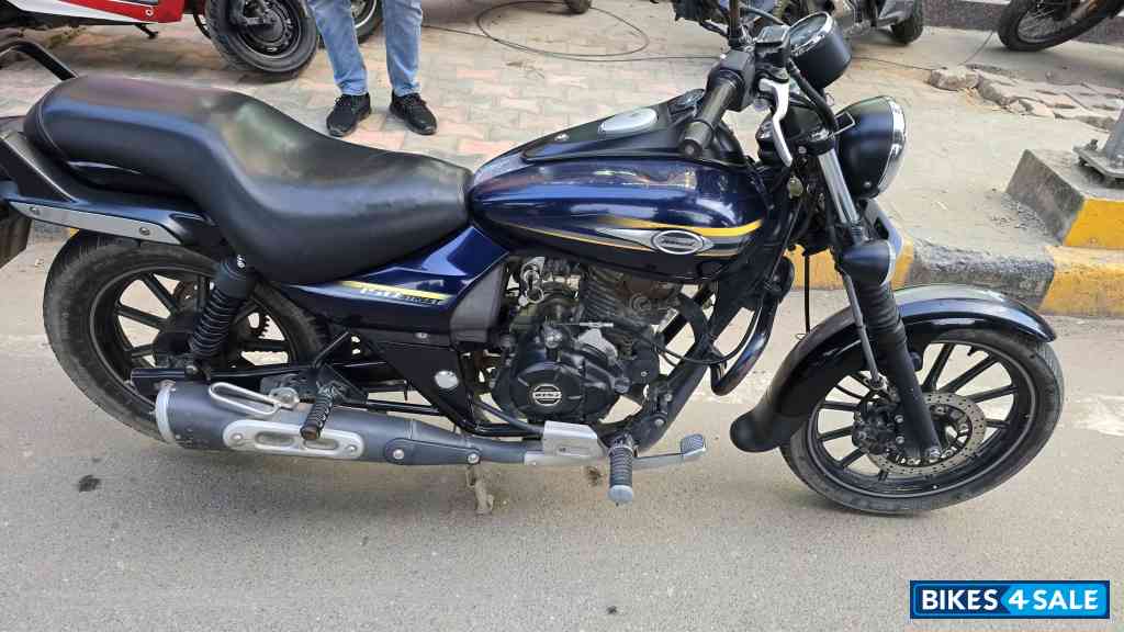 Bajaj Avenger Street 150