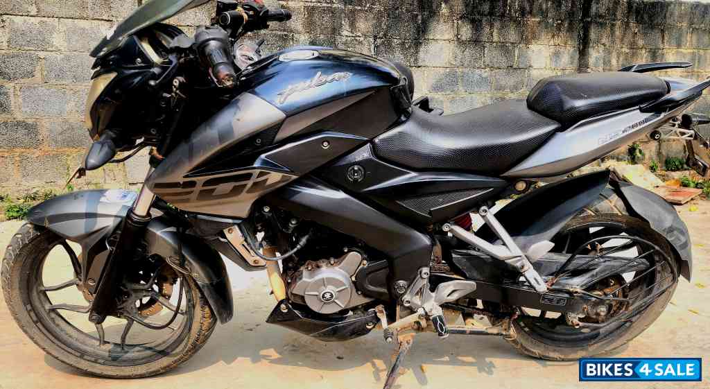 Bajaj Pulsar NS200