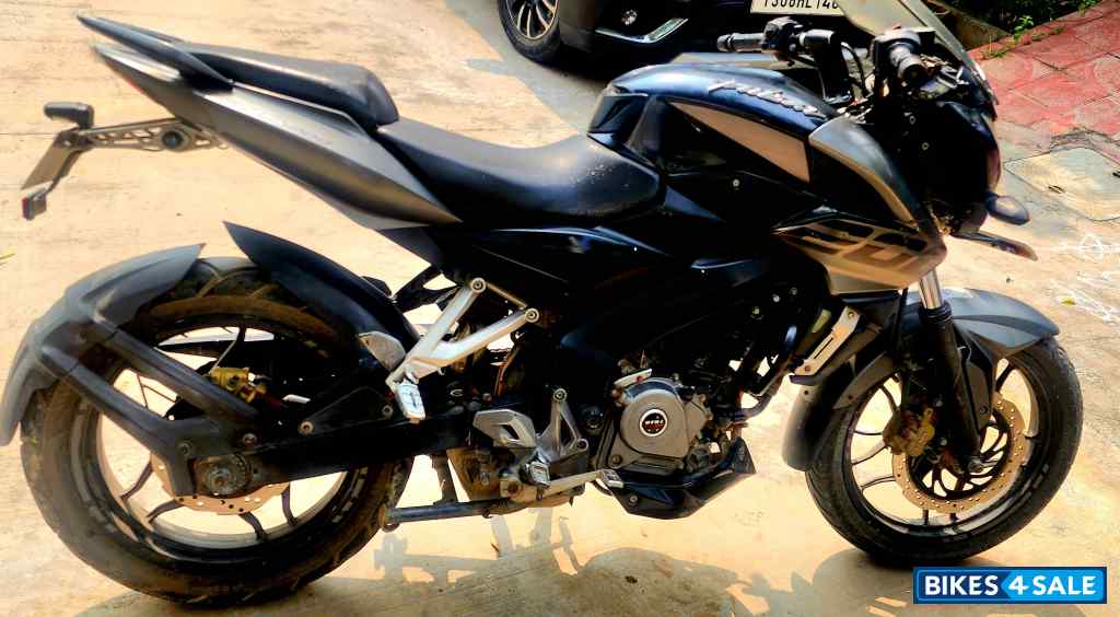 Bajaj Pulsar NS200