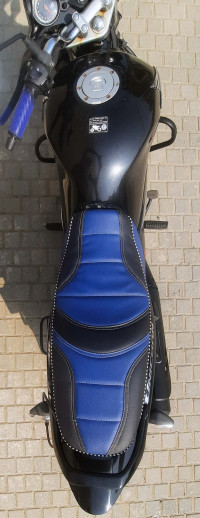 Pearl Igneous Black Honda Unicorn 160 BS6