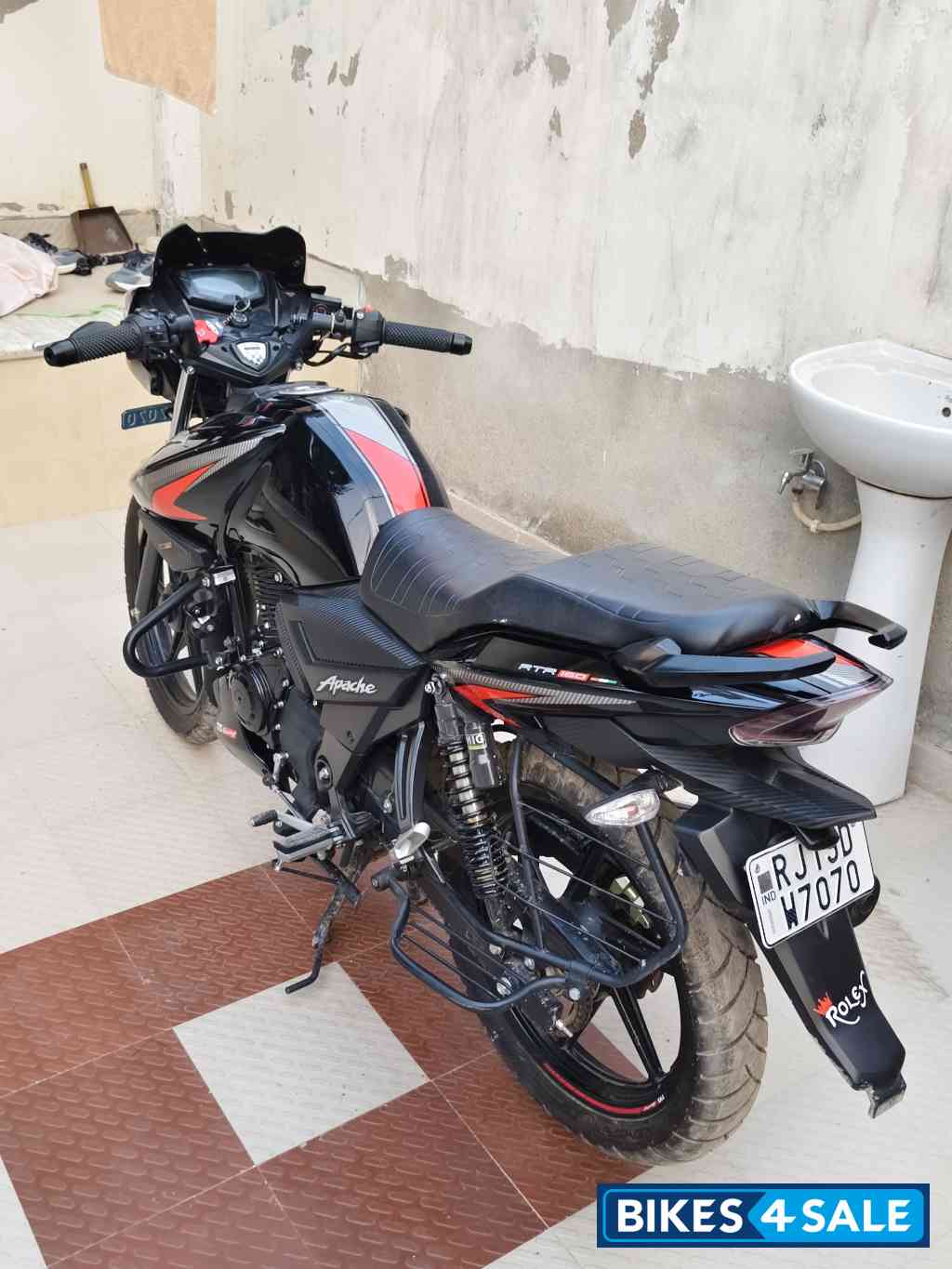 TVS Apache RTR 160
