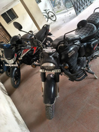 Royal Enfield Classic Stealth Black 2022 Model