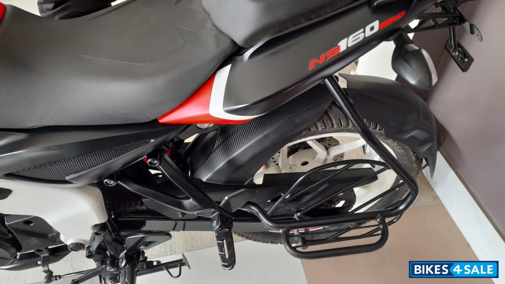 Red Bajaj Pulsar NS 160 BS6
