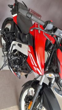 Red Bajaj Pulsar NS 160 BS6