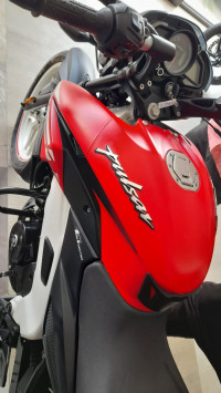 Red Bajaj Pulsar NS 160 BS6