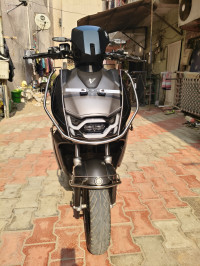 Black And Grey Vida V1 Plus