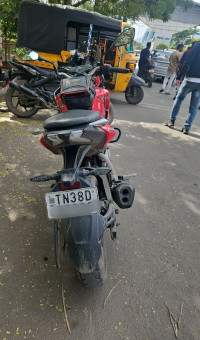Red Bajaj Pulsar N250