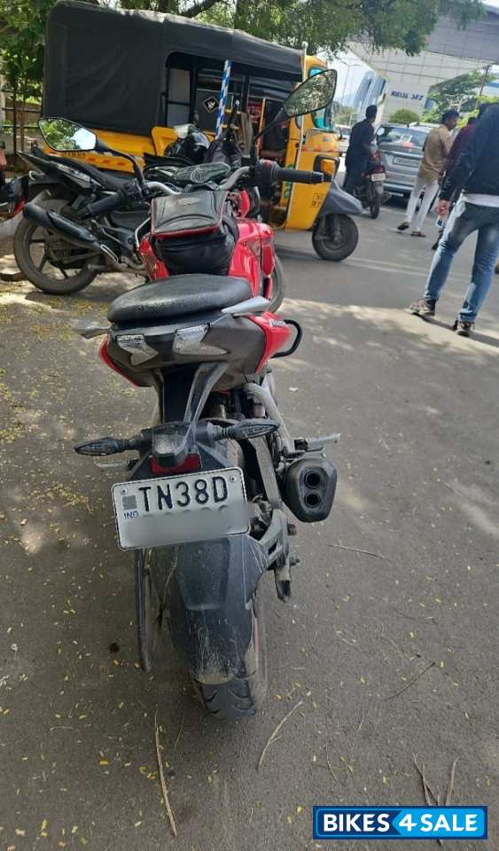 Red Bajaj Pulsar N250