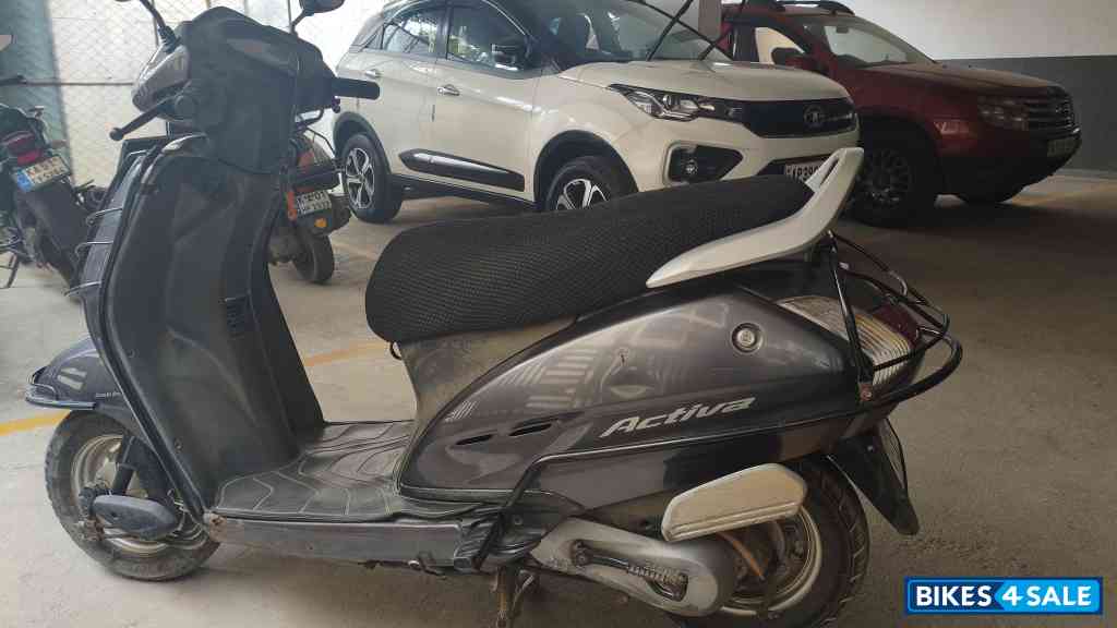 Grey Honda Activa