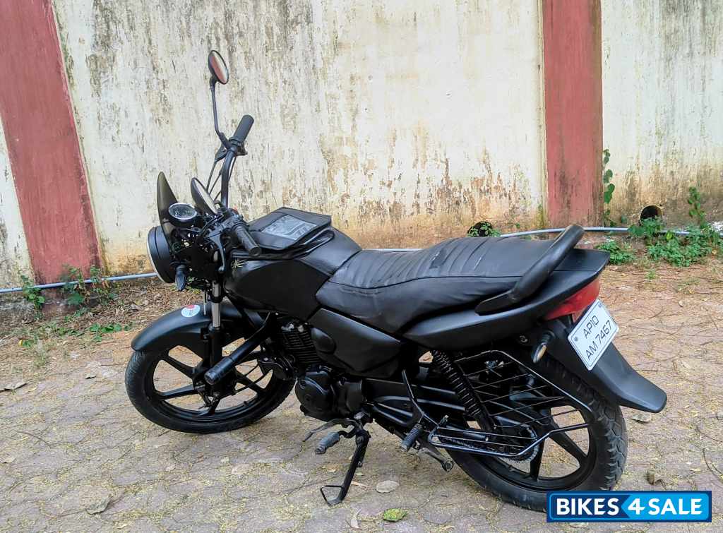 Black Honda Shine 125 Black Honda Shine 125