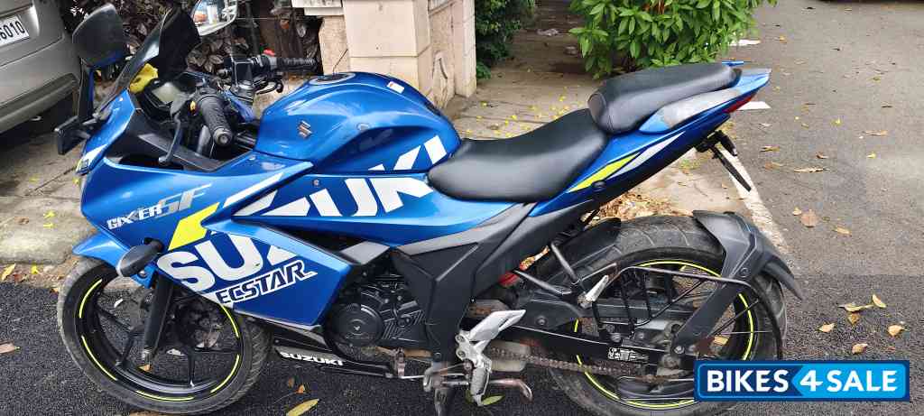 Suzuki Gixxer SF