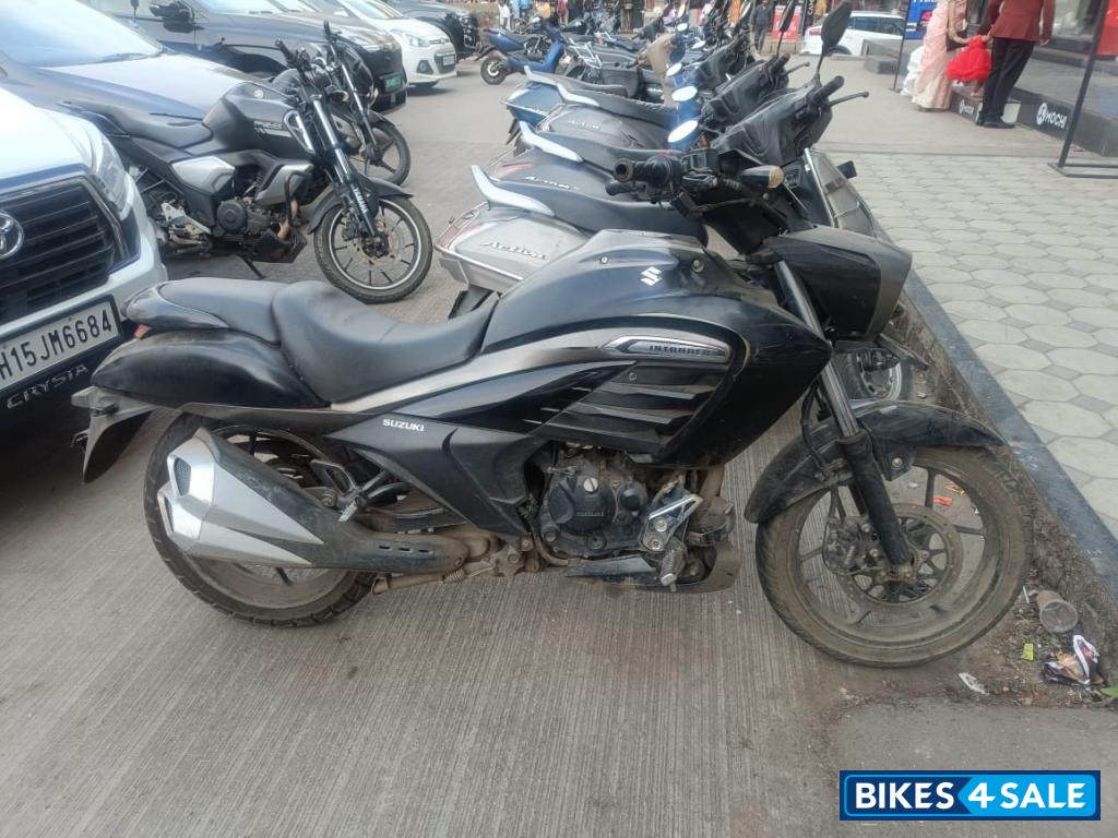 Suzuki Intruder 150 BS6