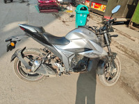 Grey Suzuki Gixxer 150