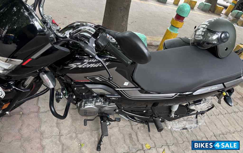 Black Hero Super Splendor XTEC Black Hero Super Splendor XTEC